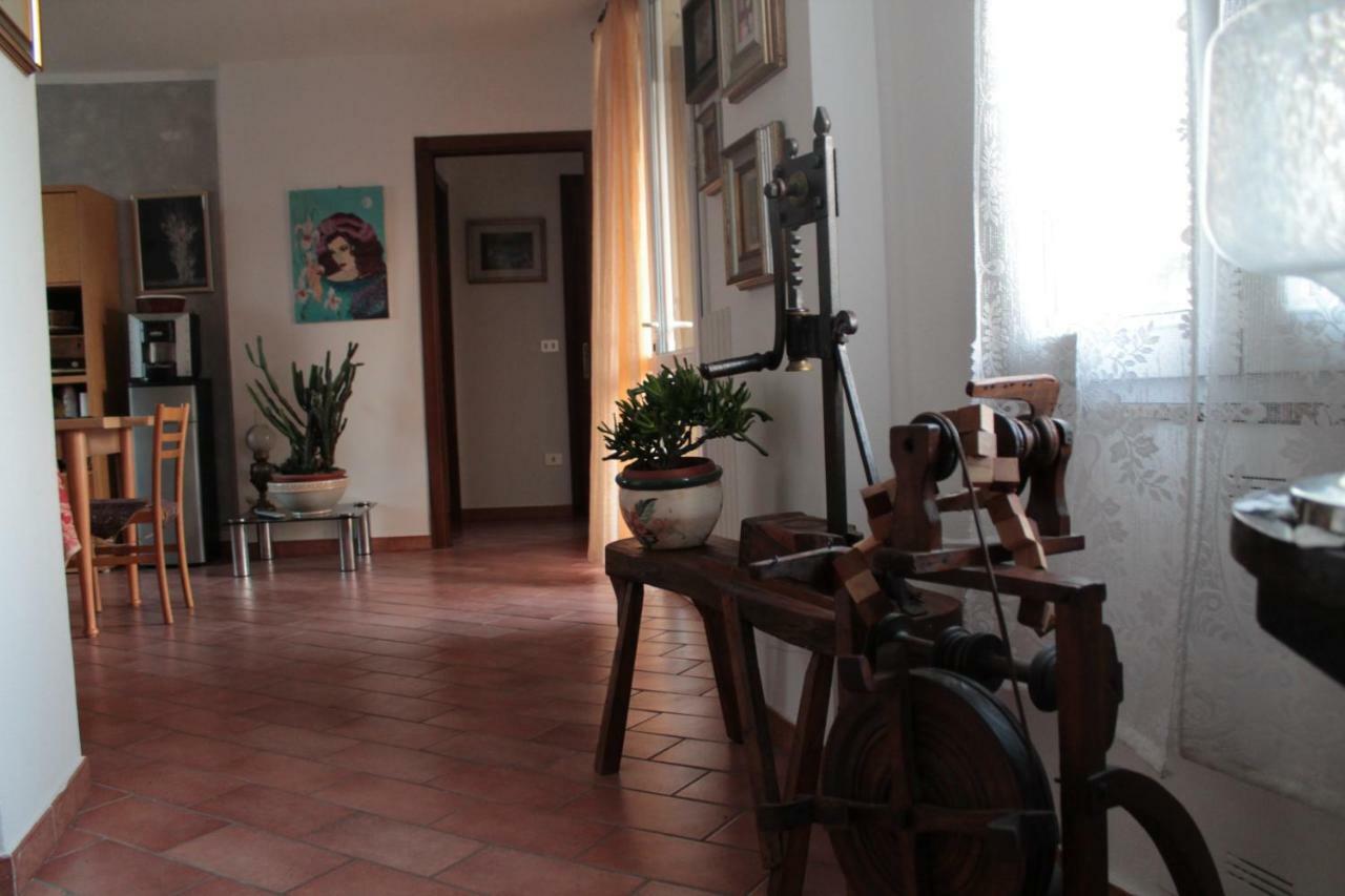 Le Ruote Bed & Breakfast Vezzano sul Crostolo Bagian luar foto